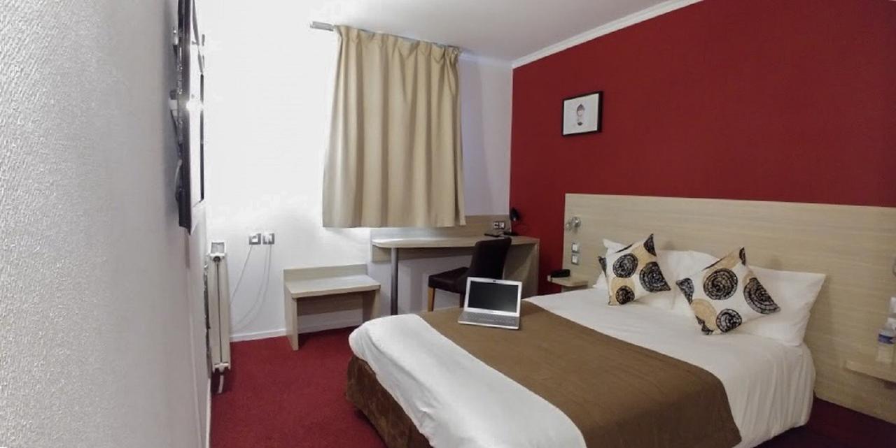 Pacy-sur-Eure Hotel Altina מראה חיצוני תמונה