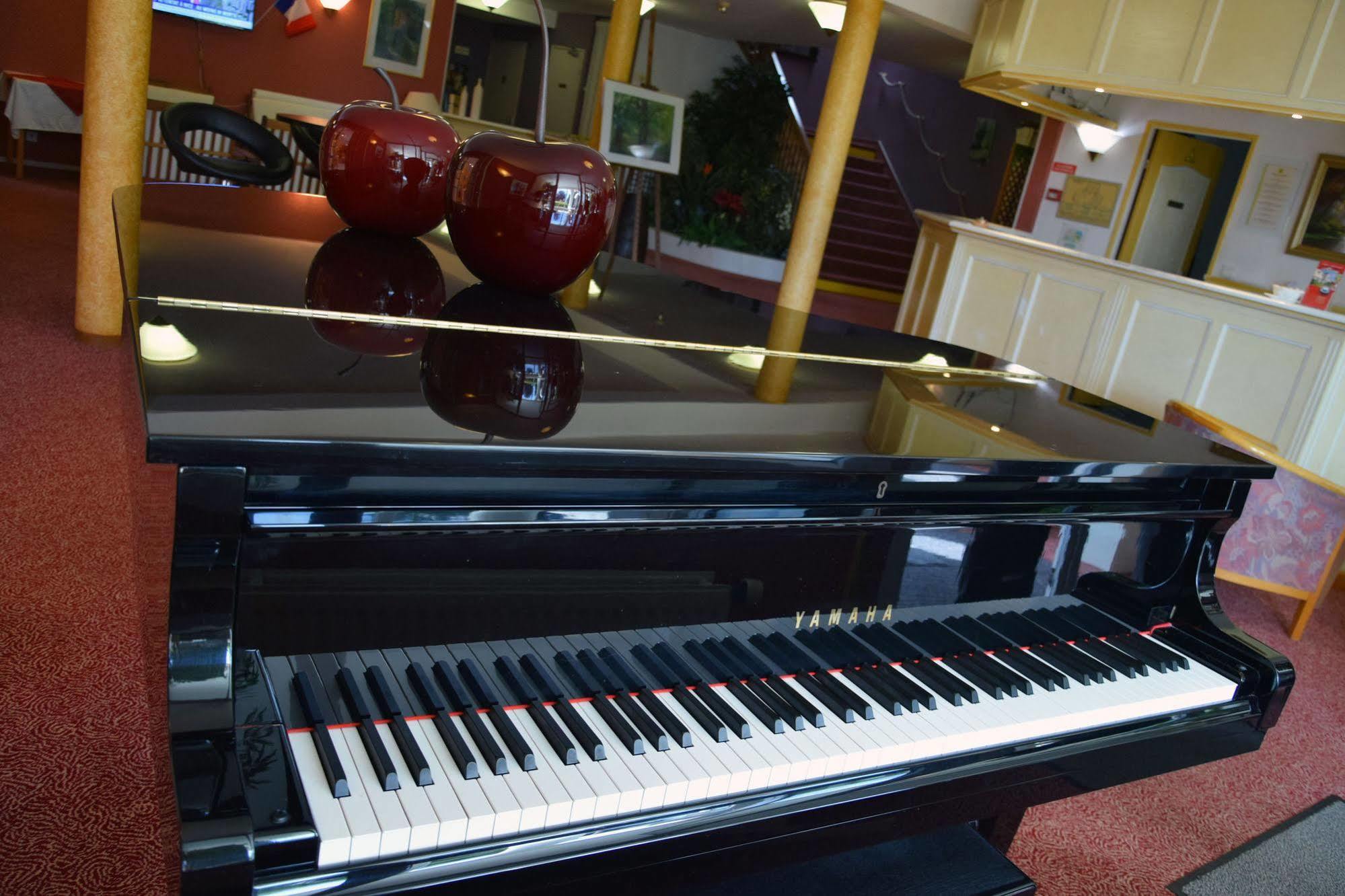 Pacy-sur-Eure Hotel Altina מראה חיצוני תמונה