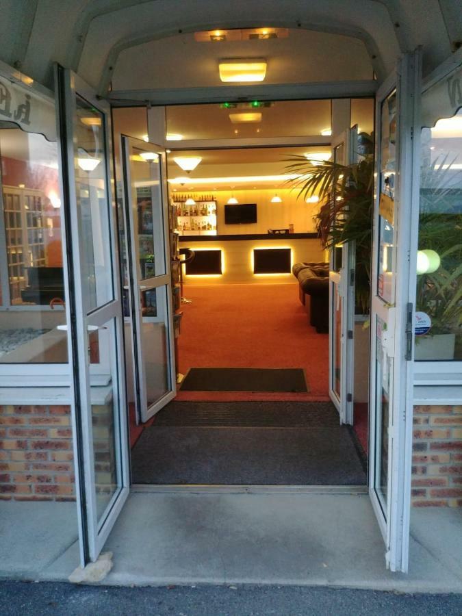 Pacy-sur-Eure Hotel Altina מראה חיצוני תמונה