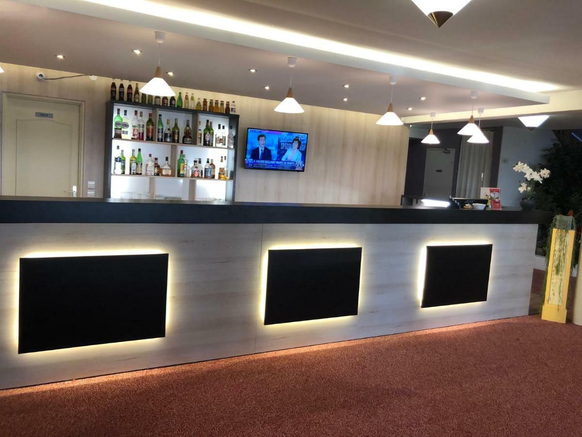 Pacy-sur-Eure Hotel Altina מראה חיצוני תמונה