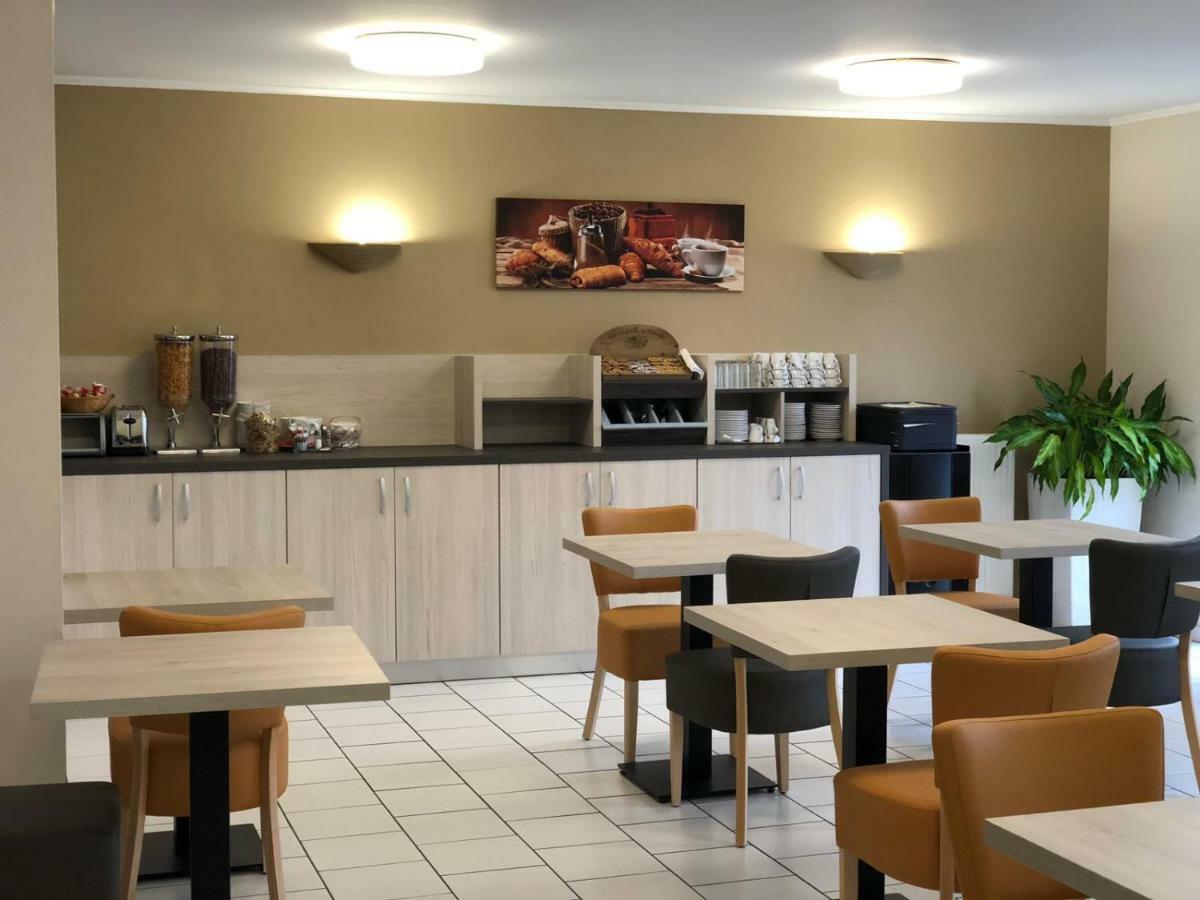Pacy-sur-Eure Hotel Altina מראה חיצוני תמונה