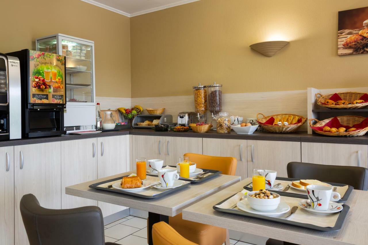 Pacy-sur-Eure Hotel Altina מראה חיצוני תמונה